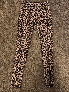 Victoria's Secret Leopard Print Leggings in Tan and Black